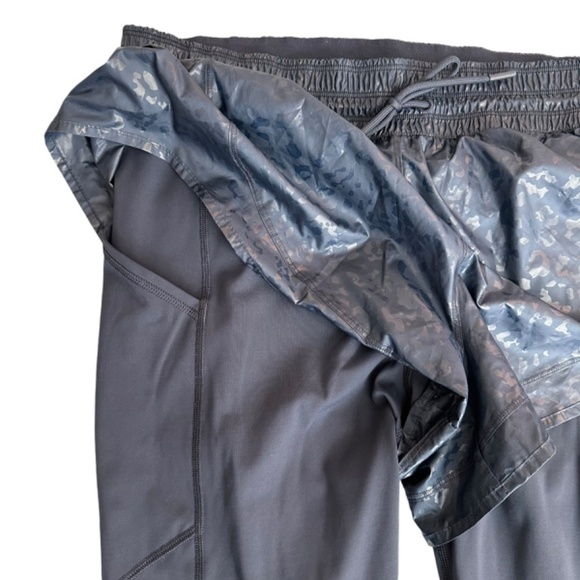 Athleta Rainier 2 in 1 Tight  Women's Size L  High Rise Water Repellent Workout - Picture 8 of 16